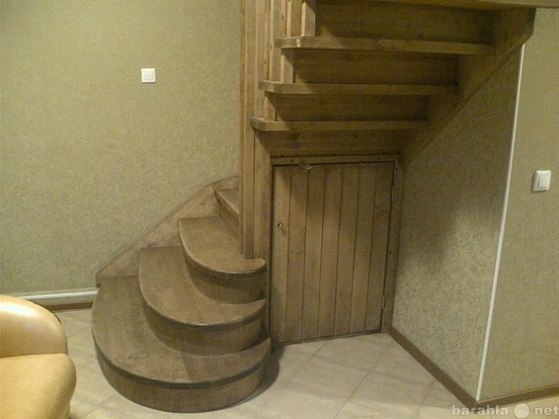 Предложение: Лестница с подиумными ступенями