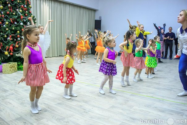 Предложение: Занятия в школе танцев UNI-GYM