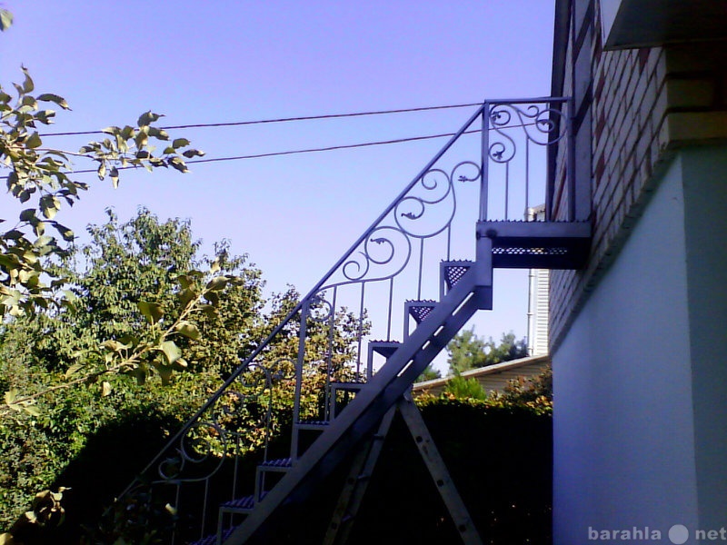 Предложение: наружные лестницы