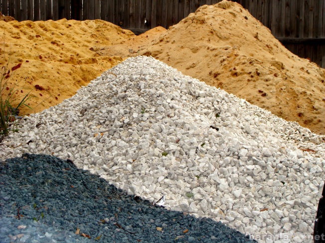 Предложение: Песок, щебень, глина.