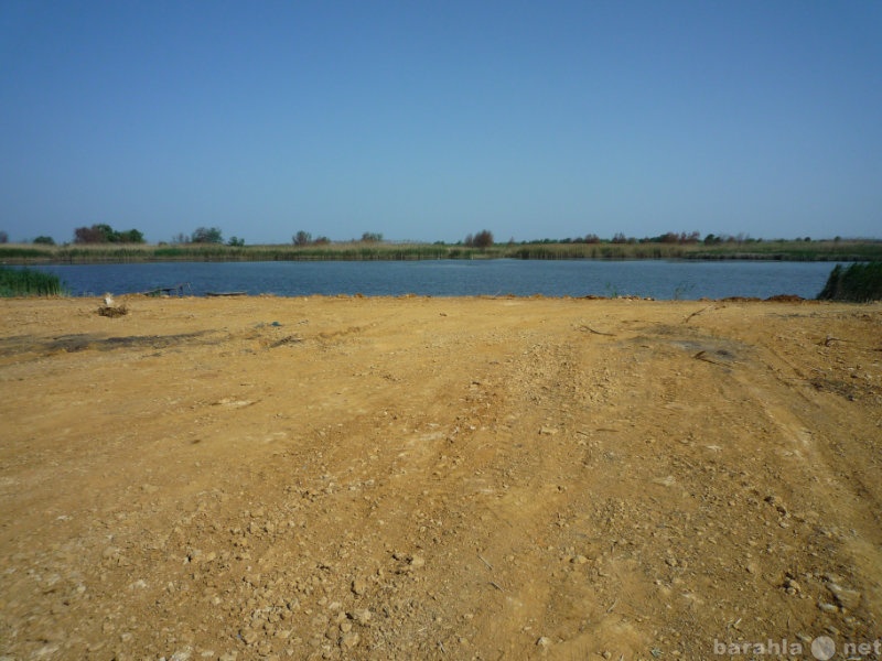 Продам: Земельный участок на берегу реки в Аксае
