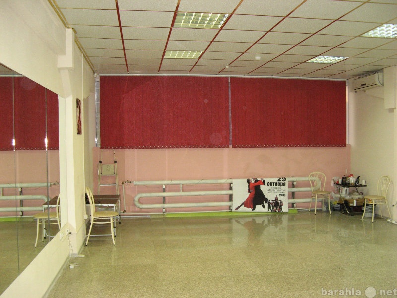 Сдам: Зал для занятий танцами или йогой