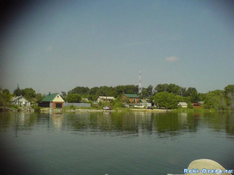 Продам: земельный участок на берегу озера Сугояк
