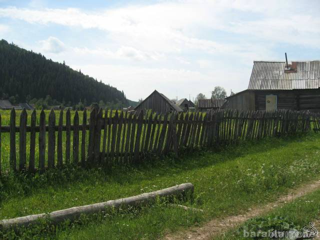 Продам: земельный участок с ветхим домом на слом