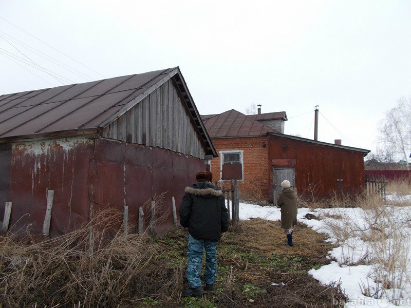 Продам: кирпичный дом