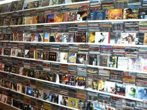 Вакансия: Требуется продавец DVD дисков