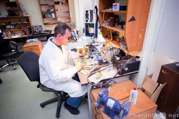 Вакансия: Мастер по ремонту электроники